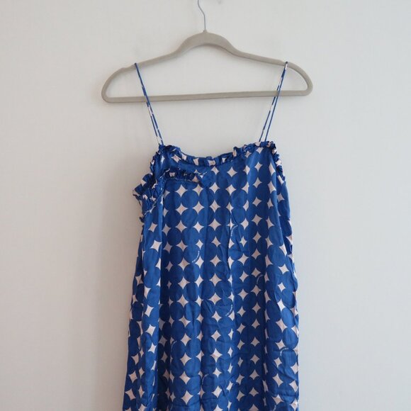 Blue and White Geometric Pattern Dress - Picture 3 of 16